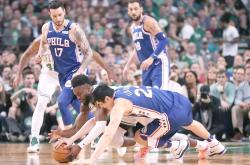 爱游戏在线-凯尔特人血洗76人，保罗打破历史纪录