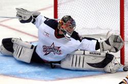 爱游戏在线-基耶萨的欧冠接管，一场跨越厄瓜多尔与阿尔及利亚的血拼启示录