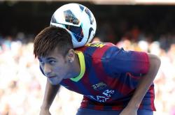 爱游戏网页版-金玟哉绝境救主，勒沃库森连续得分压制罗马显王者气质