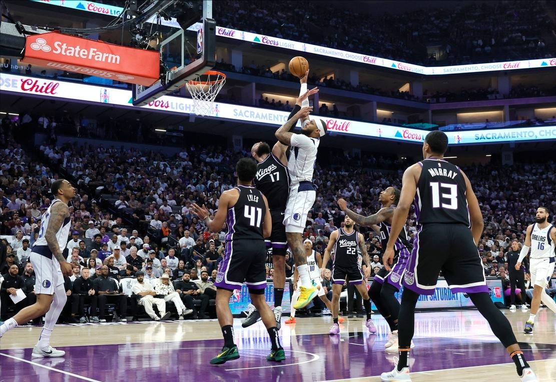 独行侠主场大胜国王，继续保持不败的简单介绍