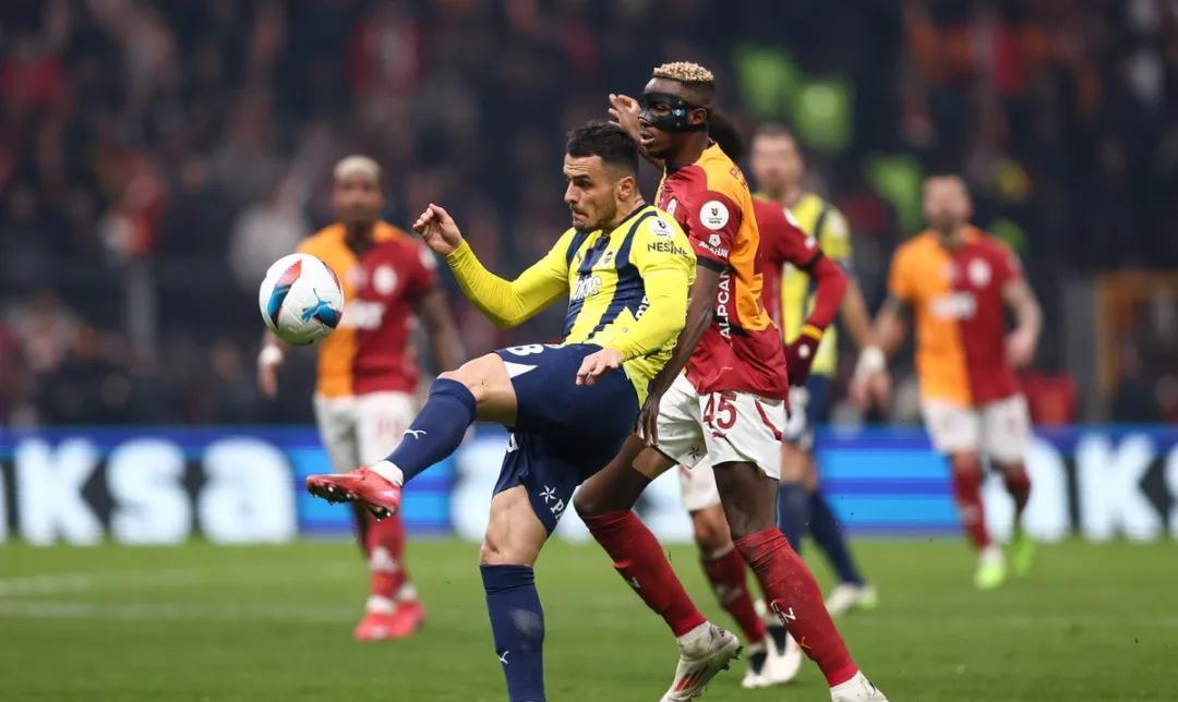 包含尤文图斯晋级落幕球队面临出局困扰，备战下一轮的词条