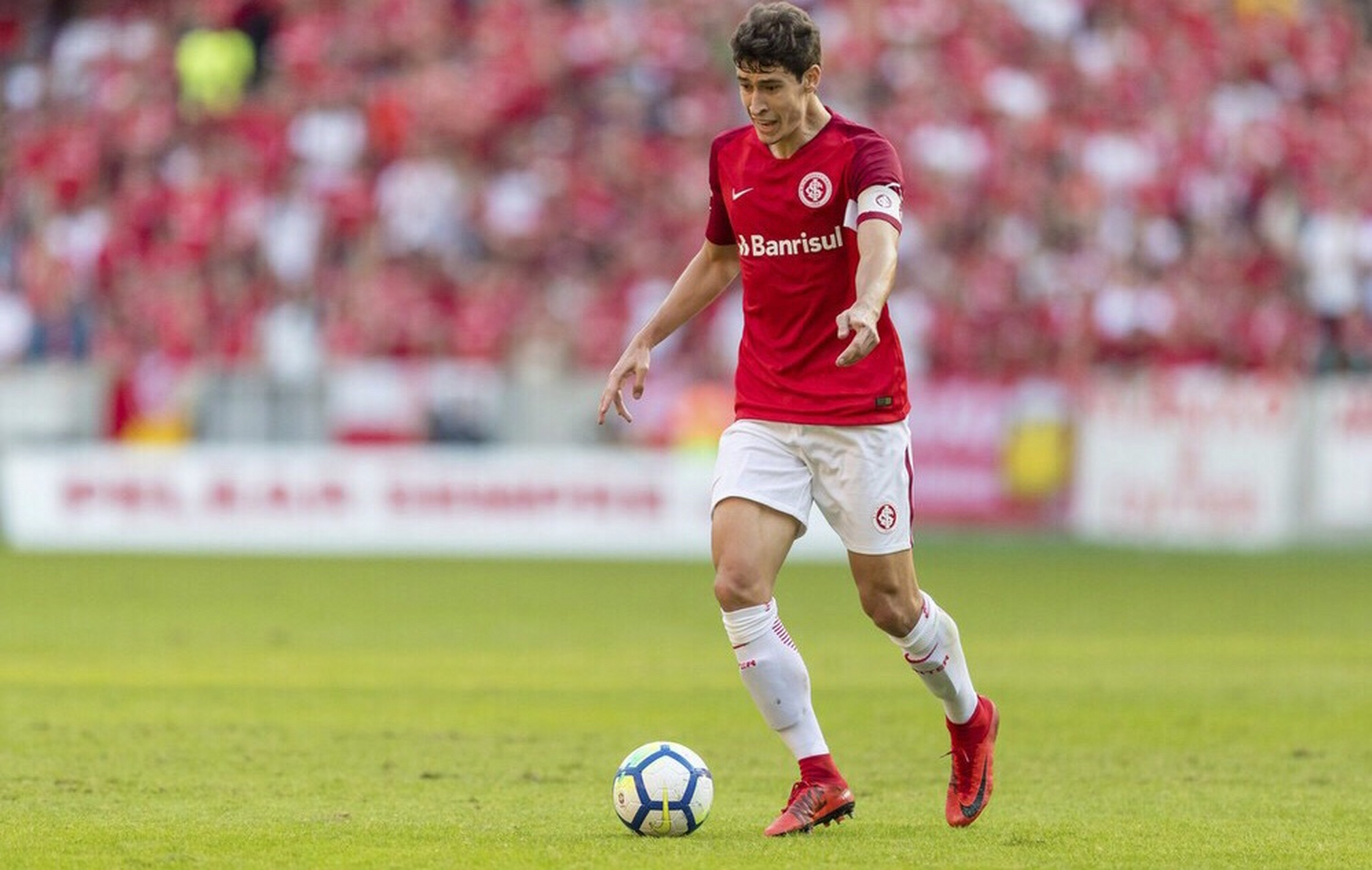 包含罗马尼亚胜出冰岛,小组排名有望晋级形式上的词条 包含罗马尼亚胜出冰岛,小组排名有望晋级形式上的词条