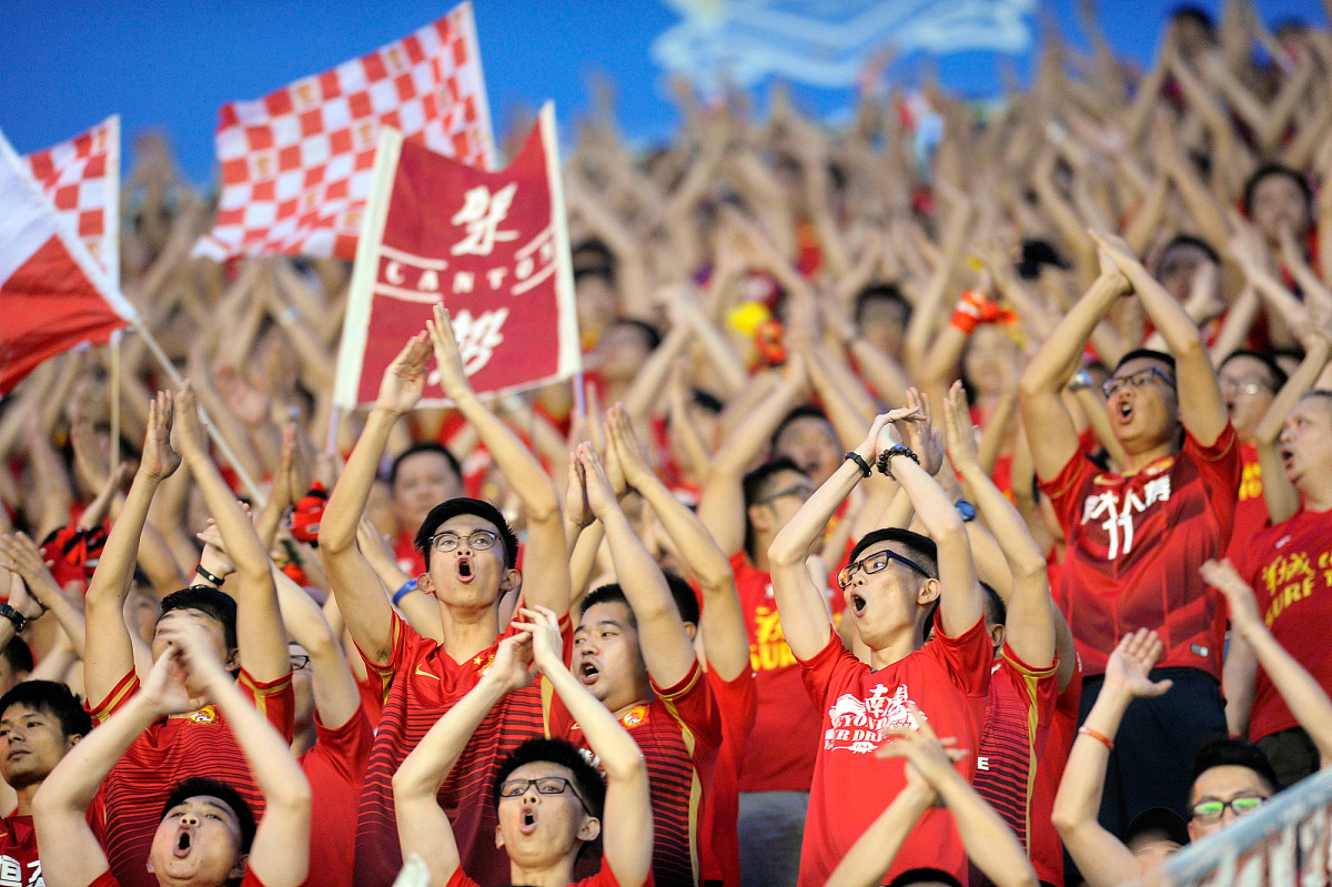 精英赛事多姿多彩,球员风采赛场彰显威武的简单介绍 精英赛事多姿多彩,球员风采赛场彰显威武的简单介绍