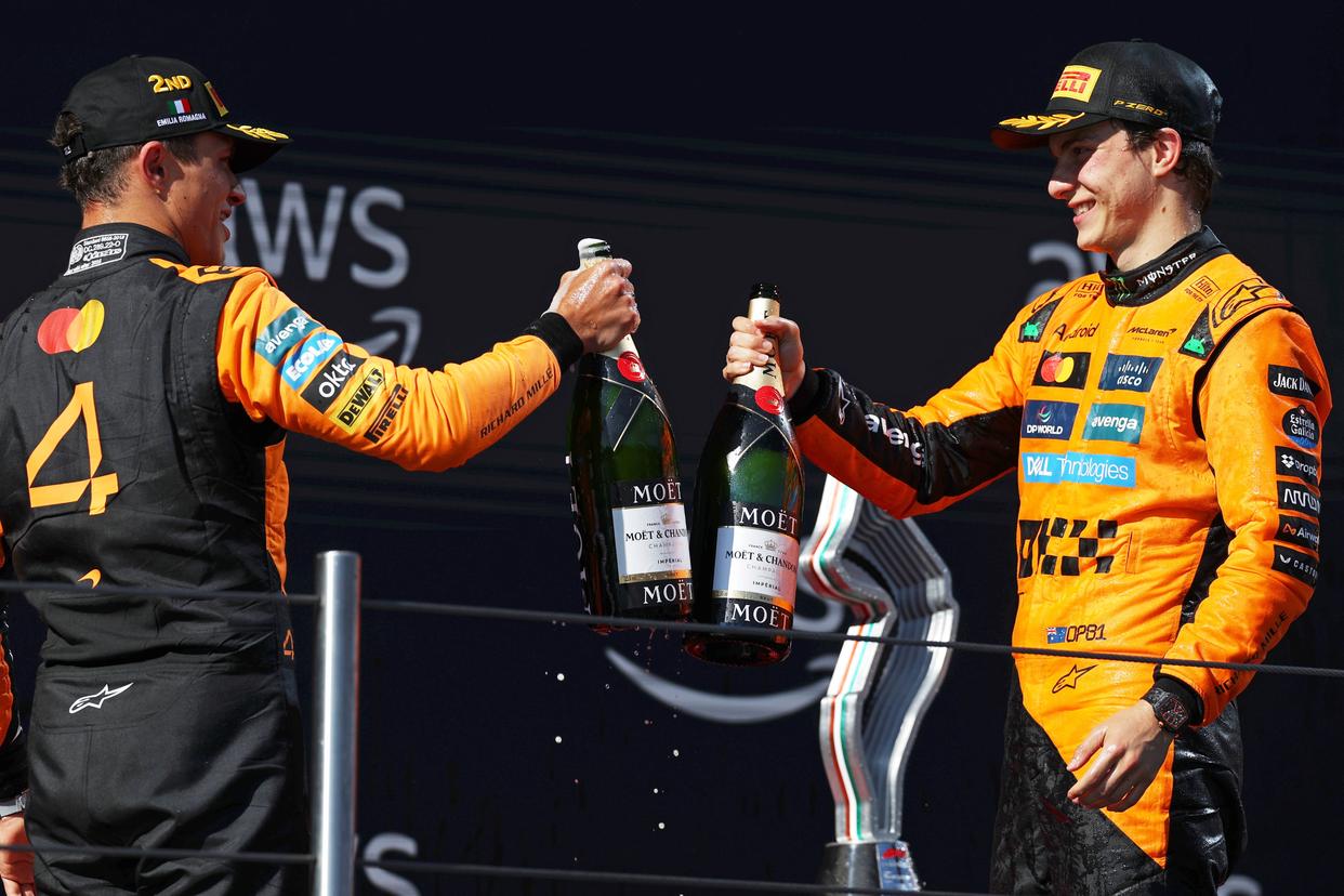 红牛车队力克威廉姆斯,皮亚斯特里带队取胜 红牛车队力克威廉姆斯,皮亚斯特里带队取胜