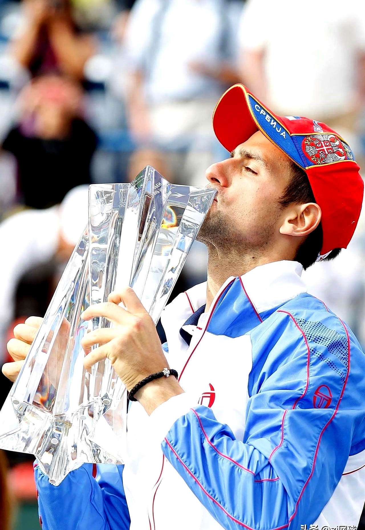 包含戴维斯杯险胜ATP总决赛，德约科维奇刷新纪录的词条