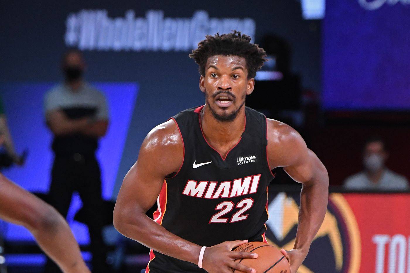 包含凯尔特人B队绝地反击公牛,布克完成帽子戏法的词条 包含凯尔特人B队绝地反击公牛,布克完成帽子戏法的词条