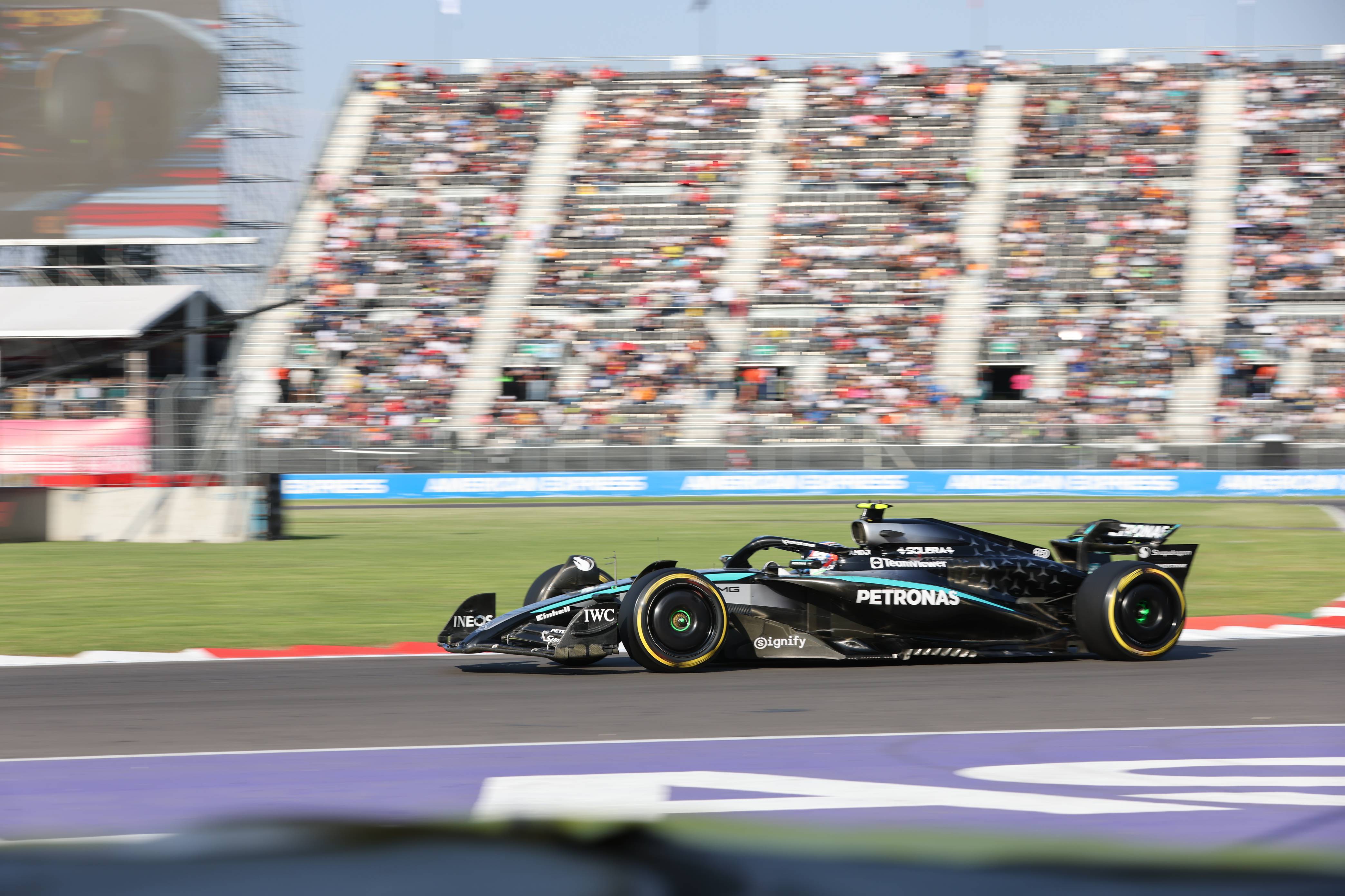 雷诺车队鏖战红牛二队,阿隆索带队取胜 雷诺车队鏖战红牛二队,阿隆索带队取胜