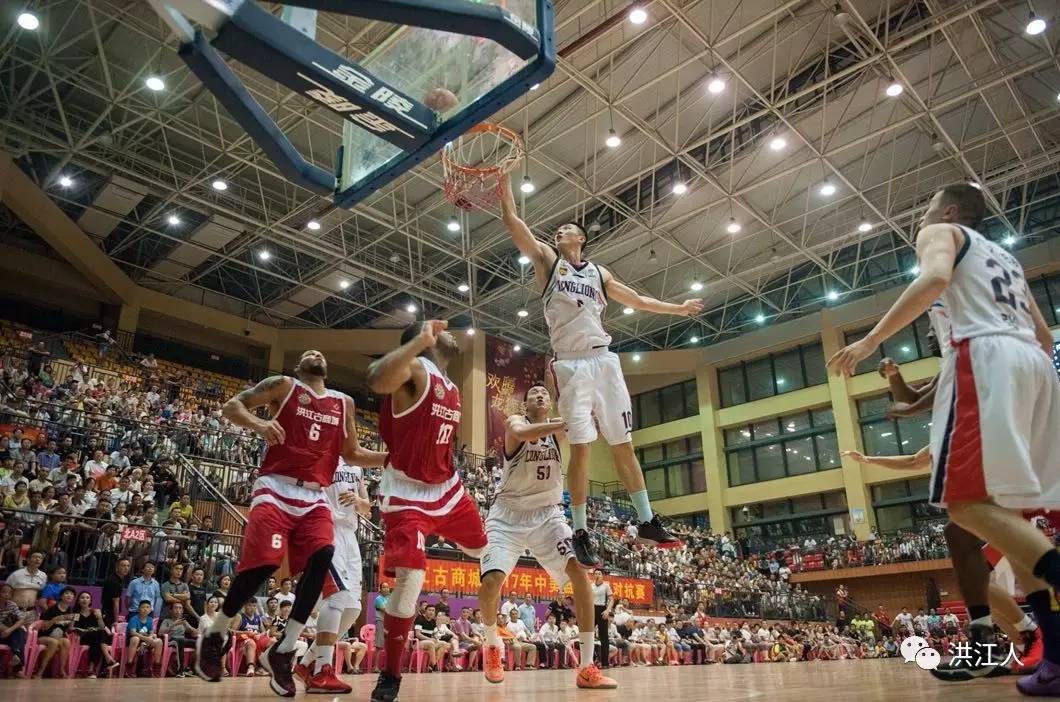 国际顶级篮球赛事中出现的精彩瞬间