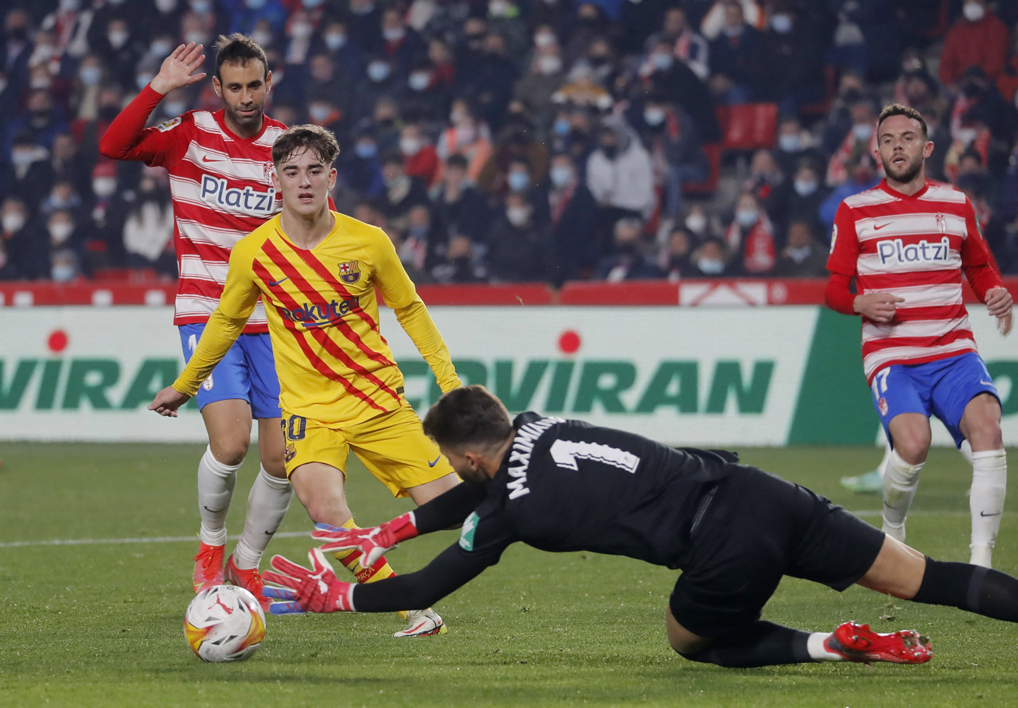 格拉纳达客场击败赫塔菲，壮志凌云