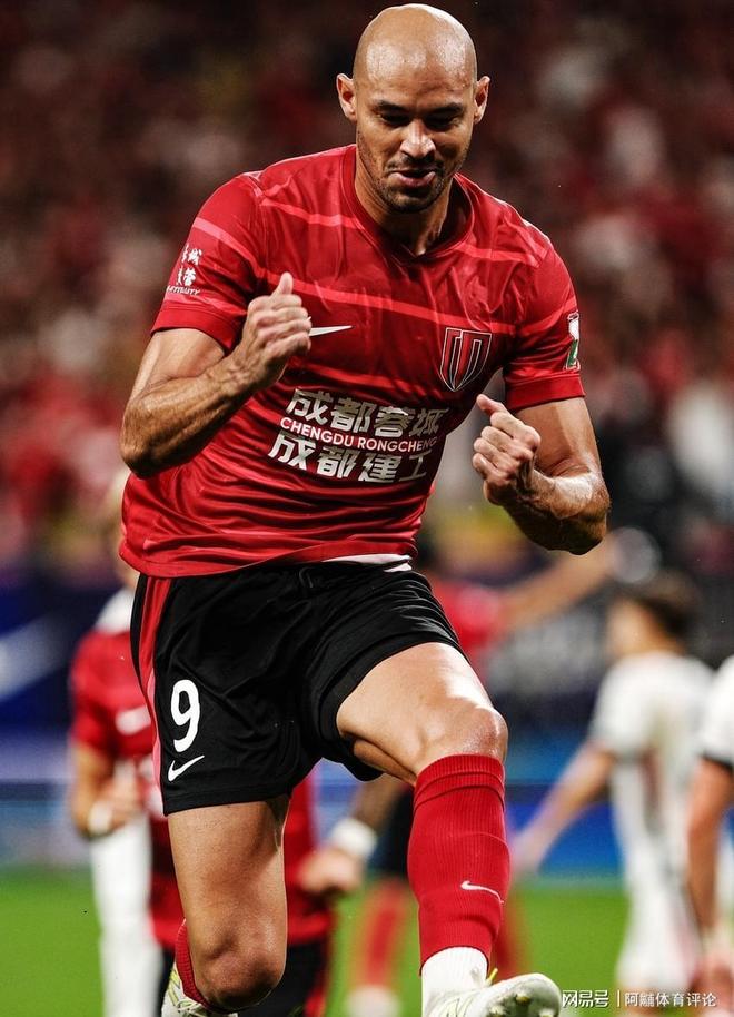 关于队员发挥出色！球队凭借卓越表现大胜对手的信息