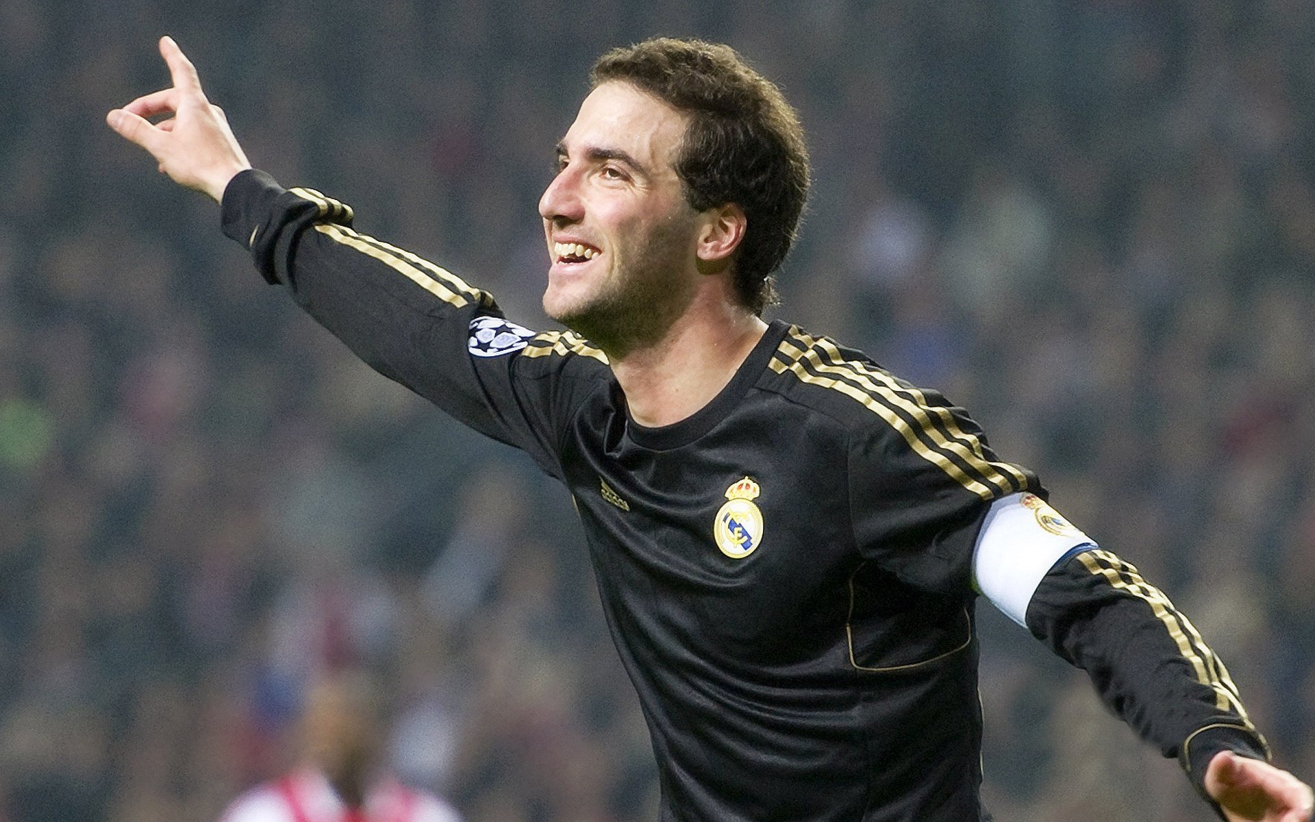 从维也纳到首尔，贝林厄姆如何以攻防转换艺术，定义现代足球的唯一性